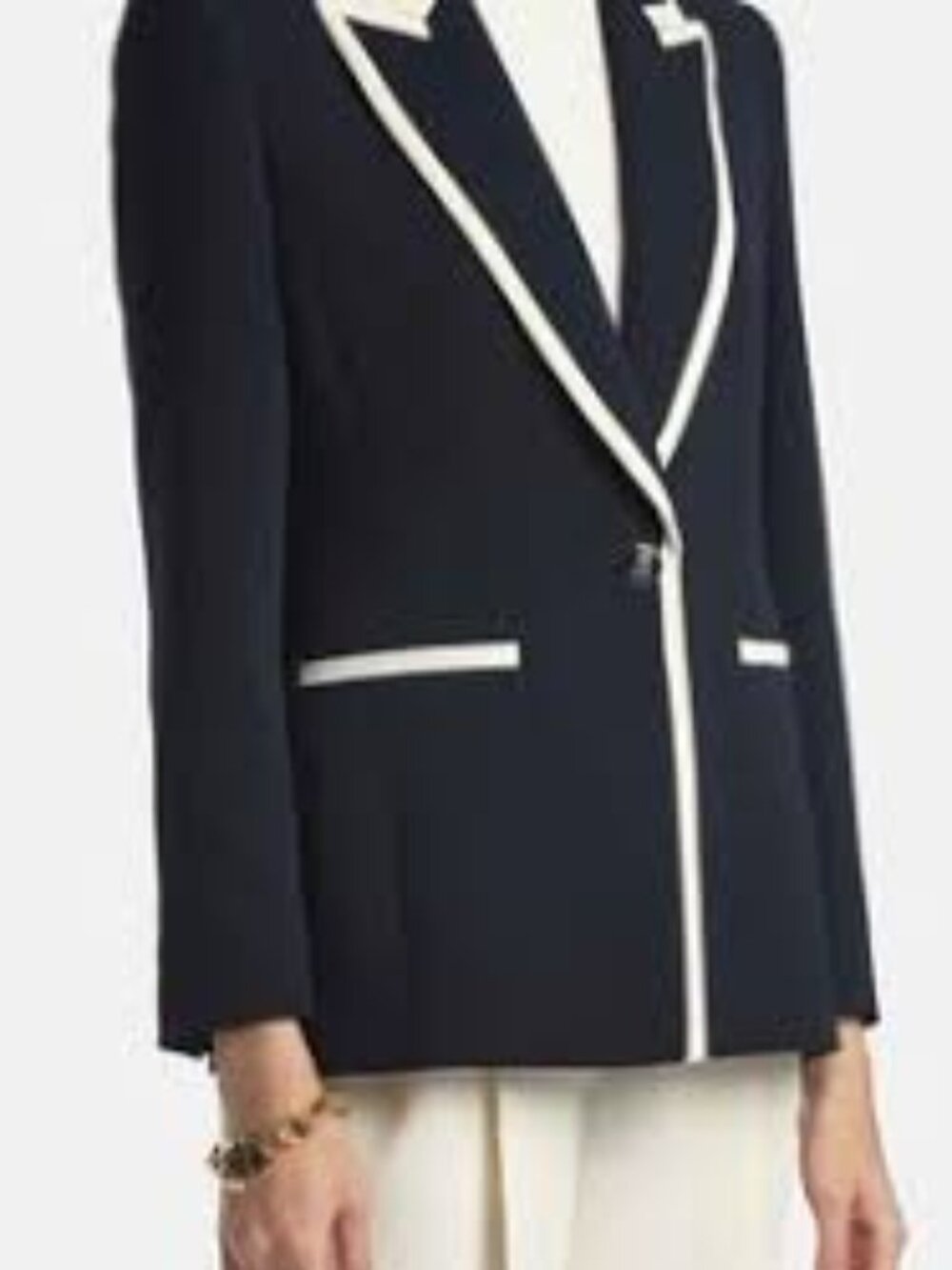 Tahari Arthur S. Levine Navy Blue Jacket and skirt 6 2 pierce bundle lot
